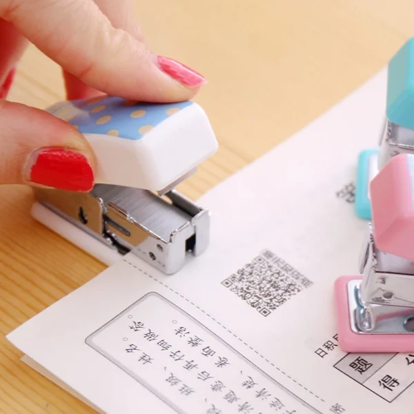 Cute Mini Stapler Set with Staples