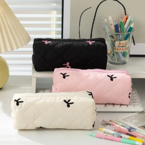 sg-11134201-7rff2-m3xa20rkufaf63 Bow Large Capacity Student Pencil Case